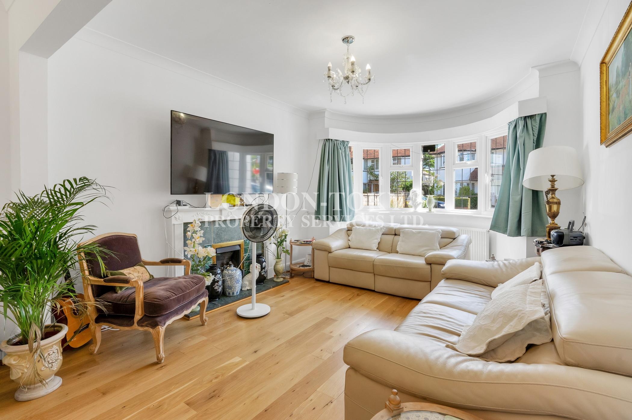Uphill Grove, NW7