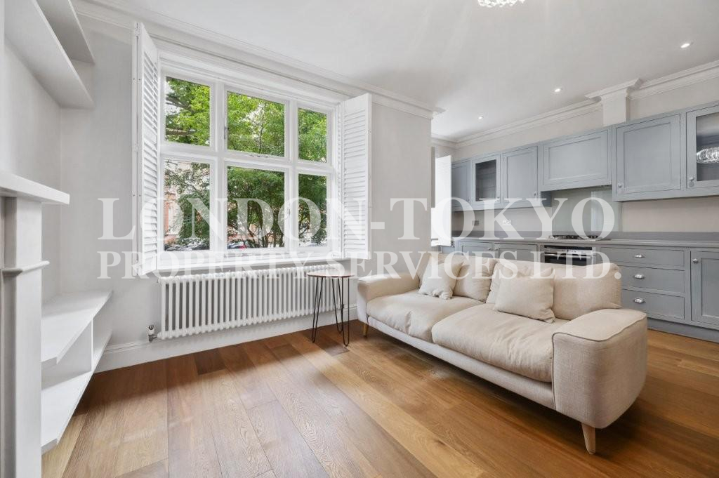 Carlton Mansions, W9