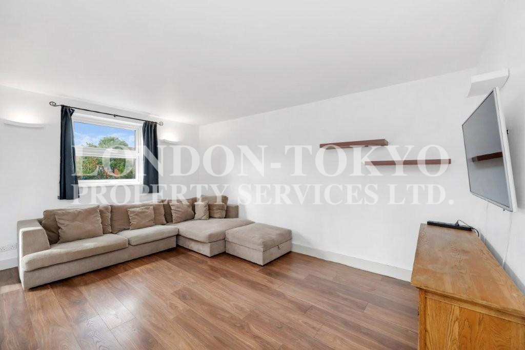 Alcombe  N12  :: London-Tokyo Property Service