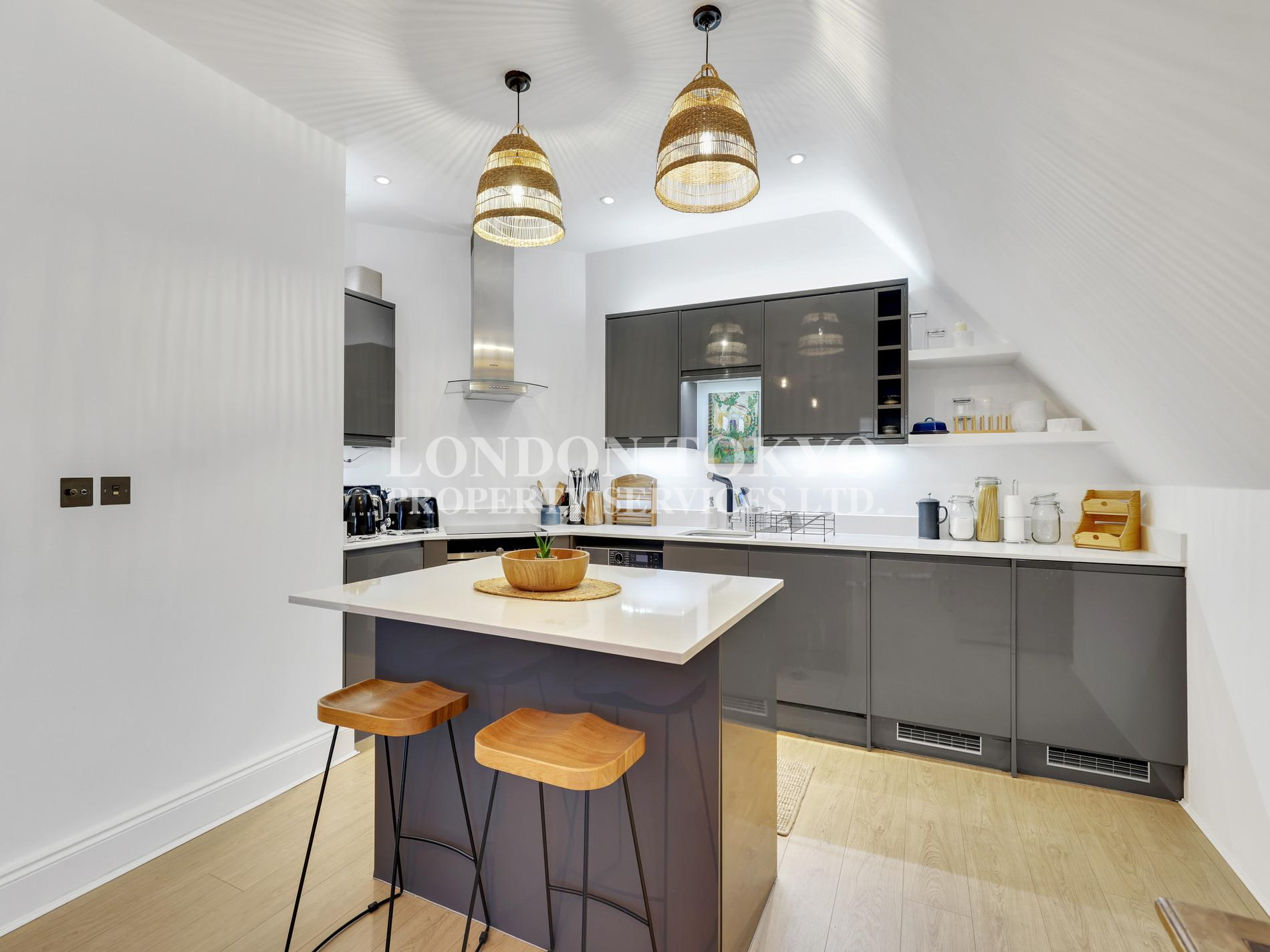 Creffield Lodge W5 :: London-Tokyo Property Service