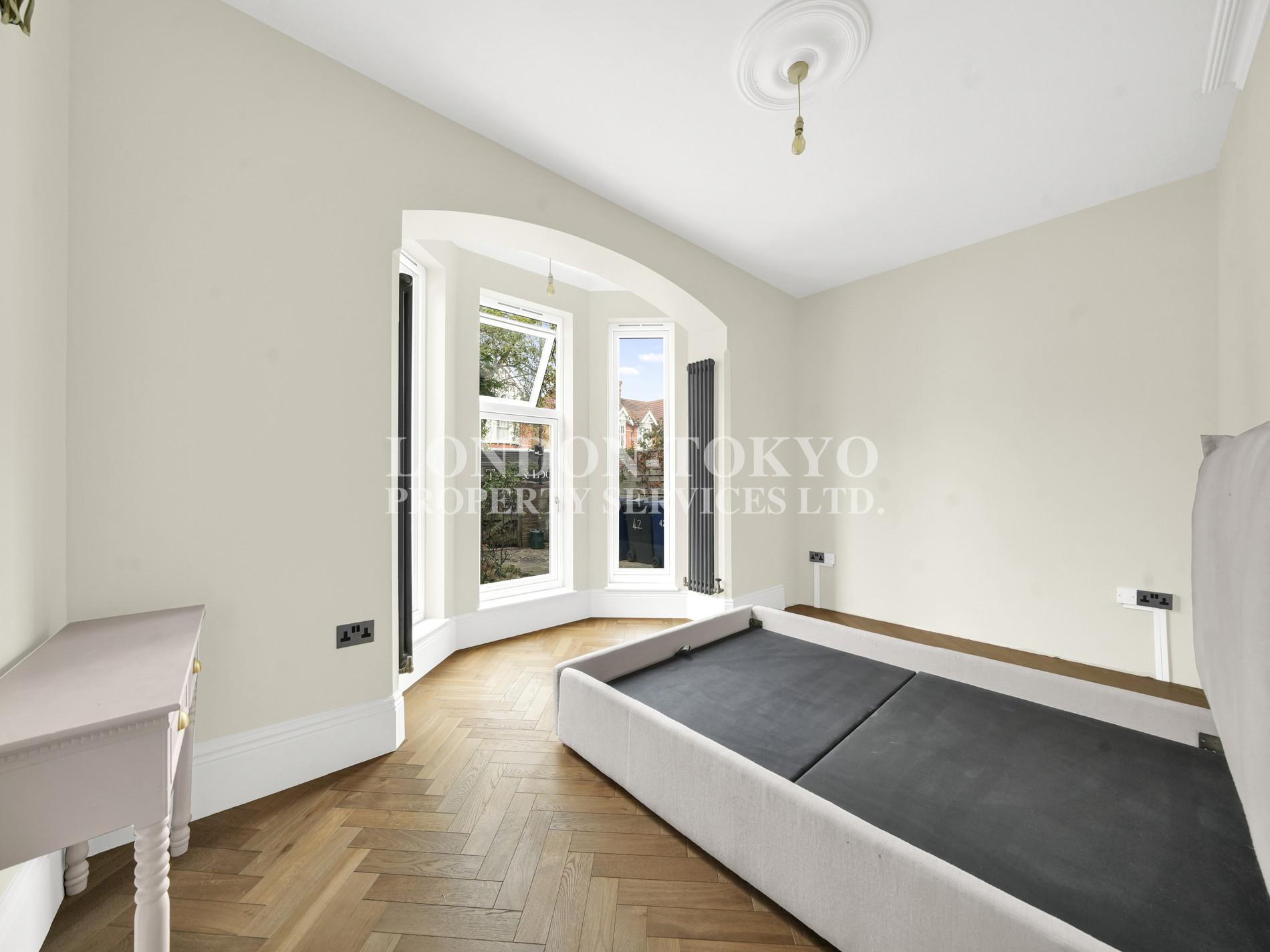 Birch Grove W3 :: London-Tokyo Property Service