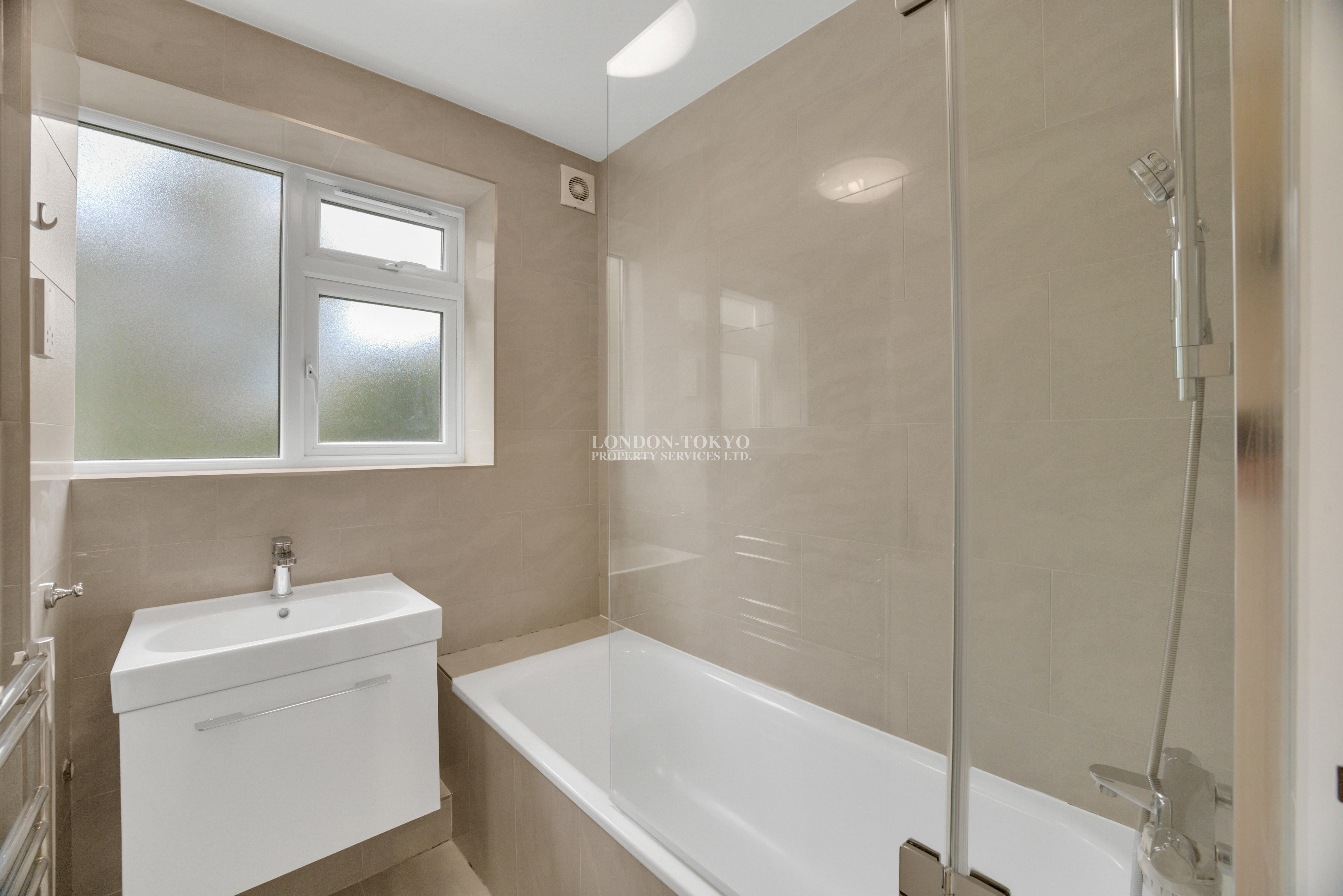 Gunnersbury Manor W5 :: London-Tokyo Property Service