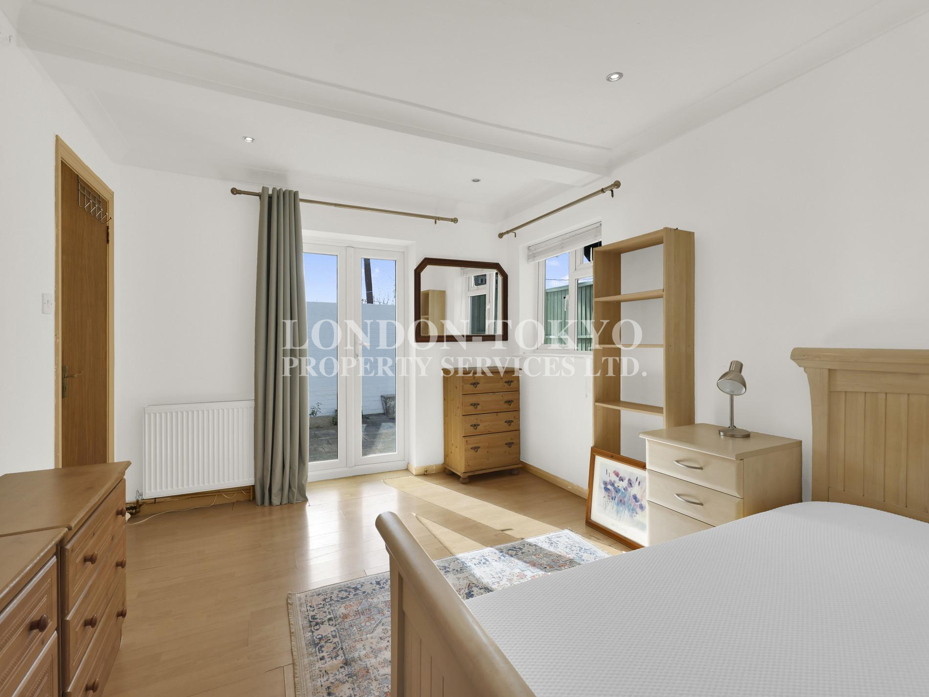 Lowfield Road W3 :: London-Tokyo Property Service