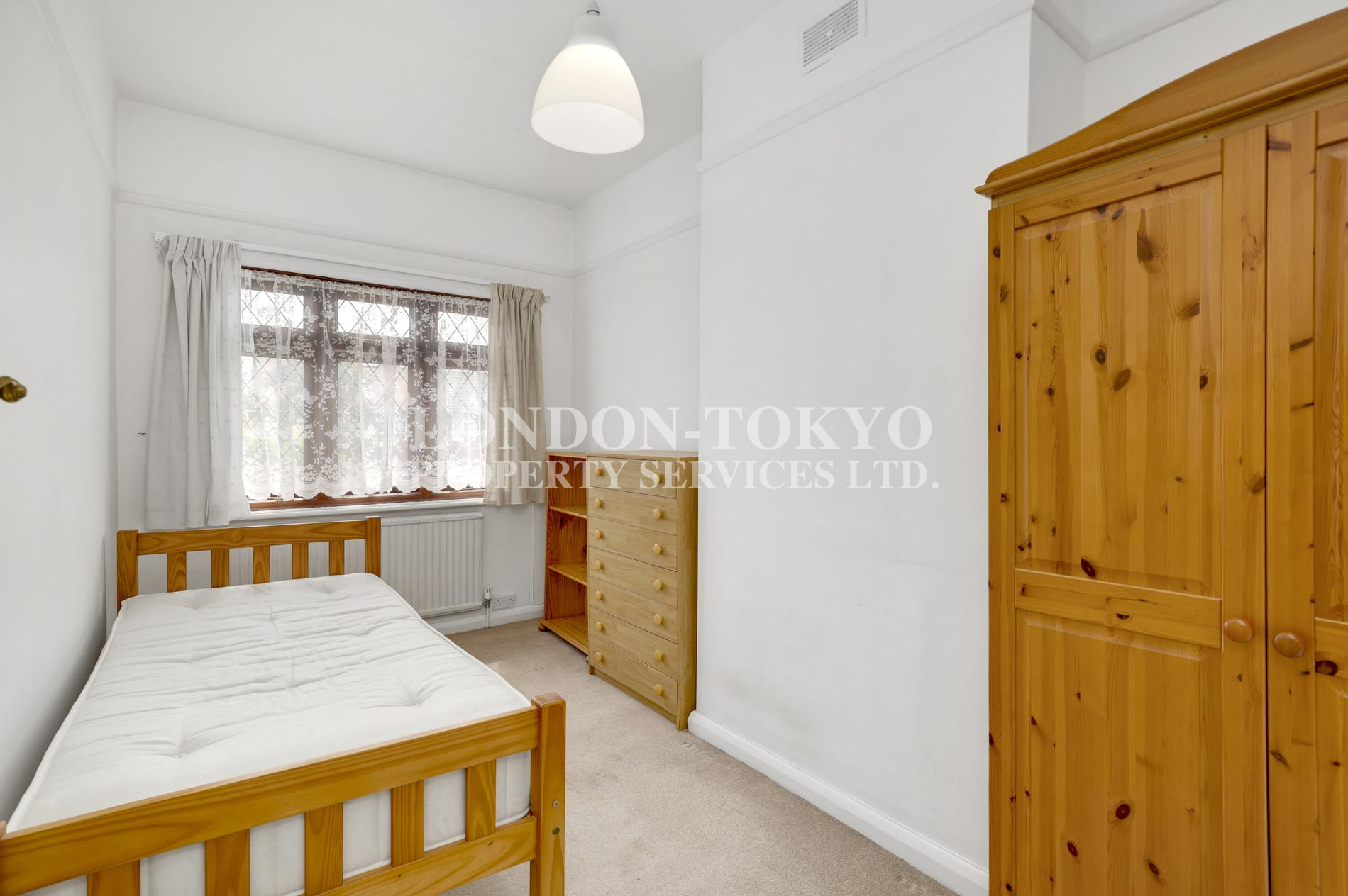 Acton, London W3 :: London-Tokyo Property Service