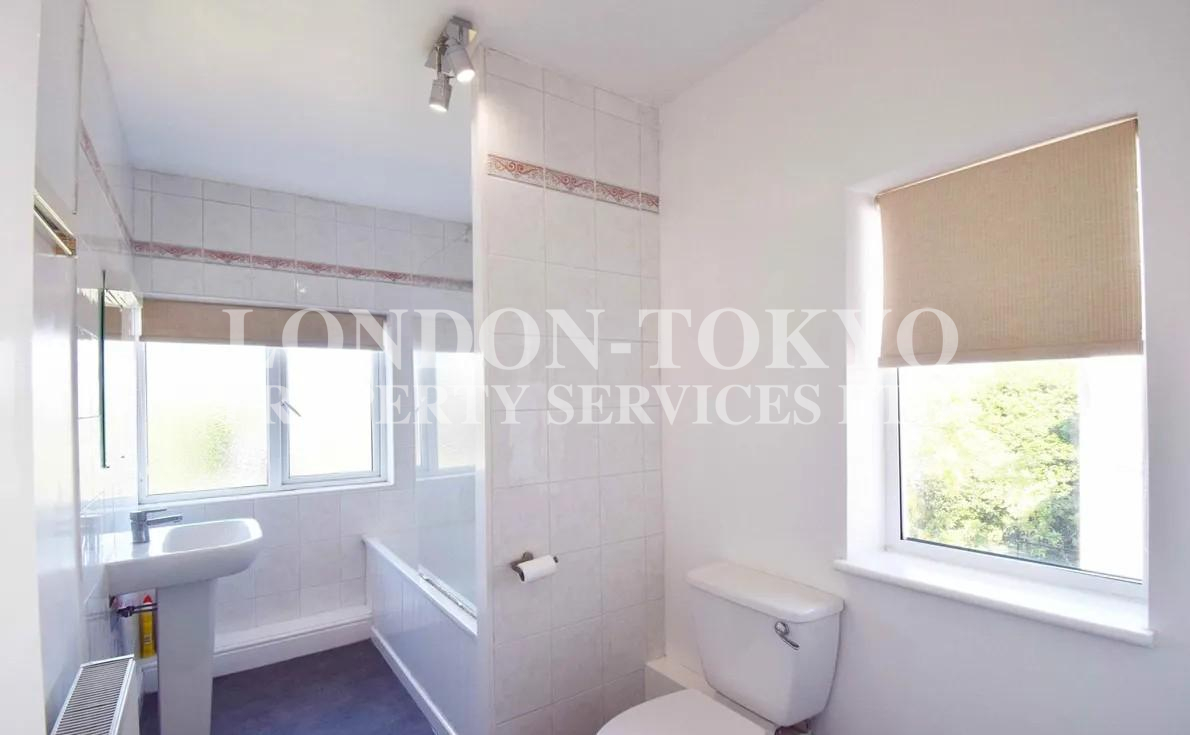 Hendon way NW4 :: London-Tokyo Property Service
